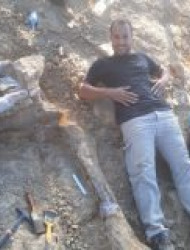 מוסטפא חוסיין